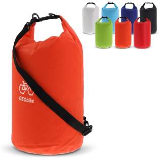 Waterwerende tas voor bijvoorbeeld op het strand, op de boot of tijdens een wandeling. Gevuld met lucht blijft de tas in noodgevallen ook tijdelijk op het water drijven. Met de extra ring en karabijnhaken is deze tas ook eenvoudig als schoudertas te ... Waterwerende tas voor bijvoorbeeld op het strand, op de boot of tijdens een wandeling. Gevuld met lucht blijft de tas in noodgevallen ook tijdelijk op het water drijven. Met de extra ring en karabijnhaken is deze tas ook eenvoudig als schoudertas te ...