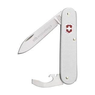 Original Victorinox Swiss pocket knife with sturdy and high-quality Alox handle. The rust-resistant handles are made from punched aluminum for extra grip. With connecting plates of hard-anodised aluminium and tools made of 100% recycled steel. A practical, lightweight and slim pocket knife that is easy to store. 2-pieces with 5 functions: big knife, can opener with screwdriver 5 mm, bottle opener and wire stripper. Includes instruction manual and lifetime warranty on material and manufacturing defects. Victorinox knives are a worldwide symbol for reliability, functionality and perfection. Please note local rules may apply regarding the possession and/or carrying of knives or multitools in public. Each item is individually boxed.