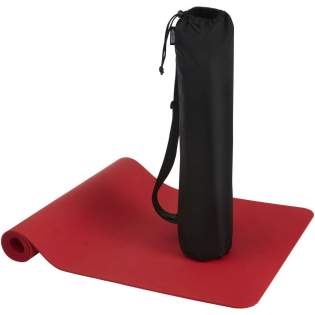 Yoga mat made from recycled TPE plastic. TPE has natural non-slip properties, providing a stable surface that helps to prevent slipping during yoga poses. Using recycled TPE in the production of yoga mats helps to reduce waste and promotes environmental sustainability by minimizing the use of virgin plastic. Size: 173 x 61 x 0.6 cm. The pouch is made of RPET.