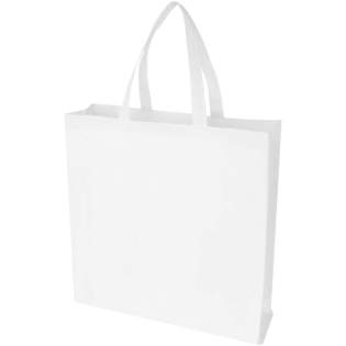 Fabriqué en RPET durable et résistant aux déchirures, le sac shopping à soufflet recyclé certifié GRS EcoSeal est sans couture et offre un design thermoscellée par ultrasons et des poignées découpées. Le sac est doté de poignées de 30 cm de long et est parfait pour les achats quotidiens et les événements. Capacité de charge maximale de 10 kg. Capacité : 12 litres.
