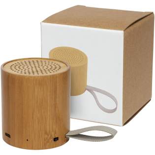 Bluetooth®-Lautsprecher aus Bambus mit 3 W-Ausgangsleistung und hervorragender Klangqualität. Die eingebaute 500 mAh Batterie ermöglicht eine Wiedergabedauer von bis zu 3 Stunden bei maximaler Lautstärke mit einer einzigen Ladung. Bluetooth® 5.0 mit einer Reichweite von bis zu 10 m. Mit einem Micro-USB-Ladekabel. Verpackt in einer Geschenkschachtel und wird mit einer Anleitung geliefert (beides aus nachhaltigem Material). Zumal Bambus ein Naturprodukt ist, kann es zu geringfügigen Abweichungen in Farbe und Größe pro Artikel kommen, die sich auf das endgültige Dekorationsergebnis auswirken können. 