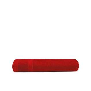 Das T1-R70 Recycled Classic Bath Towel Bandera Red Badetuch besteht aus 70 % recycelter Baumwolle kombiniert mit 30 % recyceltem Polyester.<br />Baumwoll- und PET-Flaschen erhalten im Handtuch ein neues Leben.<br />Für die Produktion werden keine Düngemittel, Pestizide und möglichst wenig Wasser verwendet.<br />Durch die Größe von 70 x 140 cm eignet sich das Handtuch perfekt für das Badezimmer.<br />Wählen Sie nun eine der natürlichen und kühlen Farben. Das T1-R70 Recycled Classic Bath Towel Bandera Red Badetuch besteht aus 70 % recycelter Baumwolle kombiniert mit 30 % recyceltem Polyester.<br />Baumwoll- und PET-Flaschen erhalten im Handtuch ein neues Leben.<br />Für die Produktion werden keine Düngemittel, Pestizide und möglichst wenig Wasser verwendet.<br />Durch die Größe von 70 x 140 cm eignet sich das Handtuch perfekt für das Badezimmer.<br />Wählen Sie nun eine der natürlichen und kühlen Farben.