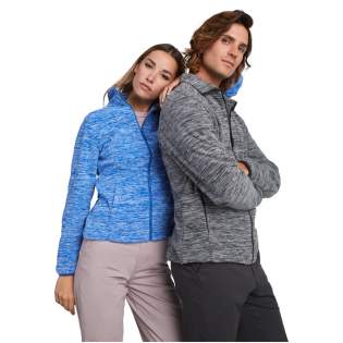 Fleece jacket with high lined collar and matching reinforced covered seams. Injected zip with matching puller made of fabric. Cuffs with elastic trim. Side pockets. Fitted-cut. Bottom hem with inner side adjusters. Removable label. The model is 179 cm and is wearing size S.