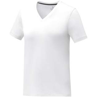 The Somoto short sleeve women's V-neck t-shirt made of 160 g/m² cotton is perfect for any occasion and a comfortable addition to any wardrobe. The ringspun cotton provides a stronger and more smooth yarn, that results in a more durable fabric that guarantees high quality branding. It is shaped for a feminine look and has side seams to ensure a great fit, and the V-neck design adds a touch of style. The printed in-neck Elevate branding also adds to its overall comfort, and the re-enforced shoulders ensure a continuous fit even after long-term use.