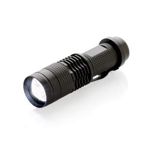 Diese langlebige Aluminium Taschenlampe verfügt über spezielle CREE LED´s welche extra helles Licht ausstrahlen. Die CREE Technologie überschreitet mit Ihren 85 Lumen deutlich die Helligkeit normaler LED´s und kann bis zu 4h genutzt werden. Inklusive Batterien für den sofortigen Gebrauch.<br /><br />Lightsource: Cree™ LED<br />LightsourceQty: 1