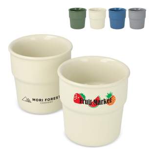 Dieses Becherset Fika sieht durch sein minimalistisches Design elegant und zeitlos aus. Es handelt sich um 2 Keramikbecher mit je 280 ml. Die Tassen haben eine schöne Oberfläche mit einer matten Außenseite und glänzende Innenseite. Neben Kaffee oder ... Dieses Becherset Fika sieht durch sein minimalistisches Design elegant und zeitlos aus. Es handelt sich um 2 Keramikbecher mit je 280 ml. Die Tassen haben eine schöne Oberfläche mit einer matten Außenseite und glänzende Innenseite. Neben Kaffee oder ...
