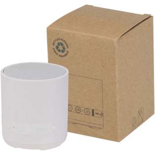 Der Hunor 3W Bluetooth®-Lautsprecher aus recyceltem Kunststoff bietet eine USB-C Ladebuchse, Lautstärkeregler, eine Taste für Wiedergabe/Pause/Anrufe sowie ein integriertes Mikrofon. Dank TWS-Funktion (True Wireless Stereo) lassen sich zwei Lautsprecher miteinander koppeln und sorgen so für ein echtes Stereoerlebnis.