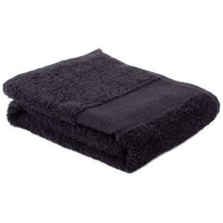 La serviette de fitness est extra longue et étroite pour s'adapter parfaitement à votre tapis de yoga ou de sport. Elle vous aidera à tenir le coup même pendant les séances de sport les plus intenses. Comprend une bande de 4 cm de long.
La serviette de fitness est extra longue et étroite pour s'adapter parfaitement à votre tapis de yoga ou de sport. Elle vous aidera à tenir le coup même pendant les séances de sport les plus intenses. Comprend une bande de 4 cm de long.