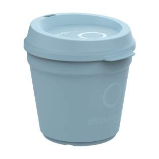 Reusable, stackable cup with lid from the Circulware brand. This cup is made from high-quality plastic and can be used up to 500 times. The stackable lid is made from100% recyclable plastic and closes perfectly. This makes this an ideal on-the-go cup. Suitable for a hot coffee or a refreshing drink. A great alternative to the disposable cup. This cup is lightweight, easy to clean and stackable, and a great space saver. BPA-free and Food Approved. Dishwasher safe and microwave safe. 100% recyclable. This cup contributes to a circular economy. Dutch design. Made in Holland. Capacity 200 ml.
