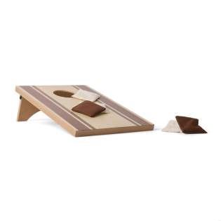 Geniet buiten of binnen van dit leuke en gemakkelijke spel. Met een tijdloos ontwerp en aardetinten. Het is het perfecte spel dat geschikt is voor mensen van alle leeftijden. Speel het met vrienden, familie of zelfs alleen. De set bevat een bord gemaakt van FSC® gecertificeerd MDF en zes canvas zakken om mee te gooien. Het spel is handig verpakt in een canvas tas met een achterkant van gaas, zodat je het gemakkelijk mee kunt nemen. Inclusief instructiefolder. Geniet buiten of binnen van dit leuke en gemakkelijke spel. Met een tijdloos ontwerp en aardetinten. Het is het perfecte spel dat geschikt is voor mensen van alle leeftijden. Speel het met vrienden, familie of zelfs alleen. De set bevat een bord gemaakt van FSC® gecertificeerd MDF en zes canvas zakken om mee te gooien. Het spel is handig verpakt in een canvas tas met een achterkant van gaas, zodat je het gemakkelijk mee kunt nemen. Inclusief instructiefolder.