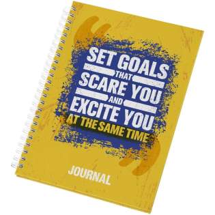 Le journal à couverture rigide Desk-Mate® A5 avec papier 80 g/m2 est un compagnon pour toutes vos pensées, notes et idées. Le format compact A5 est parfait pour l'écriture en déplacement ou la tenue d'un journal quotidien. Idéal pour les étudiants, les professionnels ou toute personne à la recherche d'un espace fiable où puiser l'inspiration. Les modèles de journaux sont disponibles en anglais, français, allemand, espagnol, italien, polonais et néerlandais.