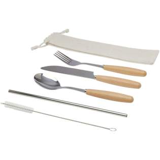 Root-Besteckset mit Gabel, Messer, Löffel, Trinkhalm und Reinigungsbürste. Das Besteck besteht aus langlebigem, leicht zu reinigendem Edelstahl und die Griffe sind aus Buchenholz. Geliefert in einem Baumwollbeutel. Root-Besteckset mit Gabel, Messer, Löffel, Trinkhalm und Reinigungsbürste. Das Besteck besteht aus langlebigem, leicht zu reinigendem Edelstahl und die Griffe sind aus Buchenholz. Geliefert in einem Baumwollbeutel.
