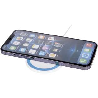 Draadloos magnetisch oplaadstation dat aan de achterkant van de telefoon (iPhone 12/iPhone 12 Pro/iPhone 12 Pro MAX) kan worden bevestigd om het apparaat op te laden. De draadloze oplader van 10 W is compatibel met alle Qi-apparaten (iPhone 8 of hoger en Android-apparaten die draadloos opladen ondersteunen) en kan voor andere telefoons worden gebruikt als een normaal draadloos oplaadstation. Wordt geleverd met een extra metalen ring met dubbele tape om het item compatibel te maken met elke andere smartphone die draadloos kan worden opgeladen. Geleverd in een geschenkverpakking met een handleiding.