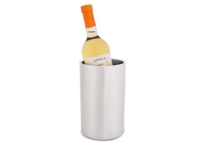 Design wijnkoeler van roestvrijstaal. Kan gevuld worden met ijsblokjes of koud water, maar de gehele ijskoeler kan ook in de vriezer.