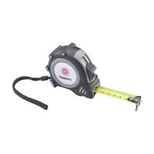 WoW! Durable, professional, high-quality tape measure with hard steel strap (bandwidth 1.9 cm and length 5 metres), indication in centimetres. This measuring tape is equipped with an extra reinforced end hook with 2 magnets. The tape measure has a non-slip robust housing made from recycled ABS. Also supplied with a metal belt clip and a handy wrist loop. Calibrated according to European standards. RCS-certified. Total recycled material: 40%. Each item is supplied in an individual brown cardboard box.