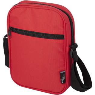 Praktische en waterafstotende crossbodytas gemaakt van GRS gerecycled polyester. Hij heeft een compartiment met ritssluiting en een vak aan de binnenkant om je dagelijkse gadgets veilig op te bergen, een voorzak met ritssluiting voor sleutels en waardevolle accessoires en een open vak aan de achterkant voor snelle opslag en toegang. Met zijn verstelbare hoogwaardige schouderbanden is de Byron crossbodytas een perfecte tas voor dagelijks gebruik met een minimale ecologische voetafdruk. PVC-vrij. Praktische en waterafstotende crossbodytas gemaakt van GRS gerecycled polyester. Hij heeft een compartiment met ritssluiting en een vak aan de binnenkant om je dagelijkse gadgets veilig op te bergen, een voorzak met ritssluiting voor sleutels en waardevolle accessoires en een open vak aan de achterkant voor snelle opslag en toegang. Met zijn verstelbare hoogwaardige schouderbanden is de Byron crossbodytas een perfecte tas voor dagelijks gebruik met een minimale ecologische voetafdruk. PVC-vrij.