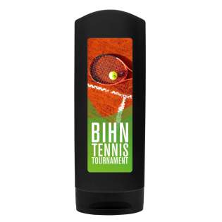 250 ml refreshning 2 in 1 shower gel in a black bottle. The shower gel is PH neutral and has a unisex scent. Dermatologically tested, not tested on animals, and produced in Germany according to the European Cosmetics Regulation 1223/2009/EG