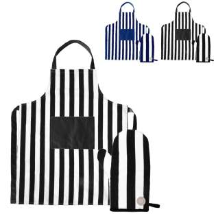Schützen Sie Ihre Kleidung mit der Schürze von Sagaform. Die Schürze Aron zusammen mit dem Grillhandschuh Aron ist das einzige Outfit, das Sie beim Kochen brauchen, egal ob im Freien oder in der Wohnung. Aron ist in natürlichen Farben gehalten, kombi... Schützen Sie Ihre Kleidung mit der Schürze von Sagaform. Die Schürze Aron zusammen mit dem Grillhandschuh Aron ist das einzige Outfit, das Sie beim Kochen brauchen, egal ob im Freien oder in der Wohnung. Aron ist in natürlichen Farben gehalten, kombi...