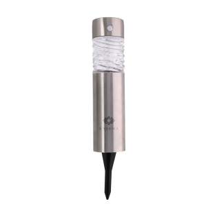 Lampe de jardin solaire sans fil en acier inoxydable de la marque Grundig. Avec un verre décoratif et une lampe LED très puissante, entre 5 et 6 lumens, pour un bon éclairage. Équipée d'un piquet de terre pratique, d'un détecteur de mouvement et d'un panneau solaire. Vous pouvez facilement placer cette lampe dans l'herbe ou dans un parterre de fleurs. La lampe fonctionne à l'énergie solaire et se recharge pendant la journée. Lorsque la lampe est complètement chargée, elle fournit de la lumière pendant 6 à 8 heures. Résiste aux éclaboussures. Comprend une batterie rechargeable. Par pièce dans une boîte. Lampe de jardin solaire sans fil en acier inoxydable de la marque Grundig. Avec un verre décoratif et une lampe LED très puissante, entre 5 et 6 lumens, pour un bon éclairage. Équipée d'un piquet de terre pratique, d'un détecteur de mouvement et d'un panneau solaire. Vous pouvez facilement placer cette lampe dans l'herbe ou dans un parterre de fleurs. La lampe fonctionne à l'énergie solaire et se recharge pendant la journée. Lorsque la lampe est complètement chargée, elle fournit de la lumière pendant 6 à 8 heures. Résiste aux éclaboussures. Comprend une batterie rechargeable. Par pièce dans une boîte.