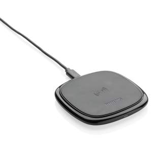 Philips ultra snelle 10W Qi draadloze oplader met LED-indicator. Het oplaadstation ondersteunt 10W snel en veilig opladen. Ingang: 5 V/2 A Draadloze uitgang: Uitgang: 5 W/7,5 W/10 W. Verpakt in Philips geschenkverpakking<br /><br />WirelessCharging: true Philips ultra snelle 10W Qi draadloze oplader met LED-indicator. Het oplaadstation ondersteunt 10W snel en veilig opladen. Ingang: 5 V/2 A Draadloze uitgang: Uitgang: 5 W/7,5 W/10 W. Verpakt in Philips geschenkverpakking<br /><br />WirelessCharging: true