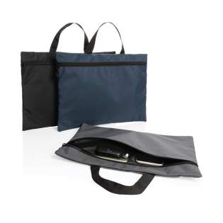 Pas de greenwashing, mais une histoire vraie sur la durabilité! Ce porte-documents Impact 300D est fabriqué avec le traceur AWARE™. Avec AWARE™, l'utilisation de véritables matériaux textiles recyclés et les allégations d'impact sur la réduction de l... Pas de greenwashing, mais une histoire vraie sur la durabilité! Ce porte-documents Impact 300D est fabriqué avec le traceur AWARE™. Avec AWARE™, l'utilisation de véritables matériaux textiles recyclés et les allégations d'impact sur la réduction de l...