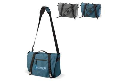 Ruime messenger bag voor dagelijks gebruik en met de zachte schouderpad erg comfortabel te dragen. Binnenin veel ruimte om spullen op te bergen zoals een organizer, een geschuimd laptopvak (tot 17”) en een ritsvak. Ook in breedte verstelbaar.