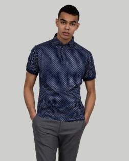 LIMITED EDITION<br />Polo pique is an essential garment in the summer wardrobe. We made a very limited stylish printed edition in a lightweight knitted pique fabric made out of exclusive long staple compact cotton. The classical shirt collar hints of formality, and it makes u looking your best at home office, along the poolside or at the summer- dinner party. <br /><br />Wear it alone or under a blazer, either way it will suit the occasion well. LIMITED EDITION<br />Polo pique is an essential garment in the summer wardrobe. We made a very limited stylish printed edition in a lightweight knitted pique fabric made out of exclusive long staple compact cotton. The classical shirt collar hints of formality, and it makes u looking your best at home office, along the poolside or at the summer- dinner party. <br /><br />Wear it alone or under a blazer, either way it will suit the occasion well.