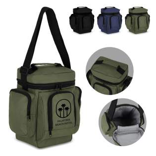 Ce sac isotherme est fabriqué à partir de PET recyclé dans un matériau durable 600D et possède une doublure PEVA pour l'isolation. Il dispose de deux poches latérales zippées et d'une poche frontale zippée pour un espace de rangement supplémentaire. ... Ce sac isotherme est fabriqué à partir de PET recyclé dans un matériau durable 600D et possède une doublure PEVA pour l'isolation. Il dispose de deux poches latérales zippées et d'une poche frontale zippée pour un espace de rangement supplémentaire. ...