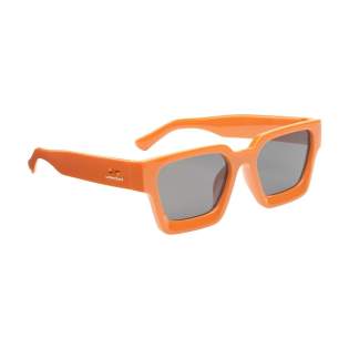 WoW! Zonnebril in een opvallend leuk retromodel. Met een frame van gerecycled PC. Biedt UV 400 bescherming (volgens Europese normen). GRS-gecertificeerd. Totaal gerecycled materiaal: 83%. Per stuk in kraft doos. WoW! Zonnebril in een opvallend leuk retromodel. Met een frame van gerecycled PC. Biedt UV 400 bescherming (volgens Europese normen). GRS-gecertificeerd. Totaal gerecycled materiaal: 83%. Per stuk in kraft doos.