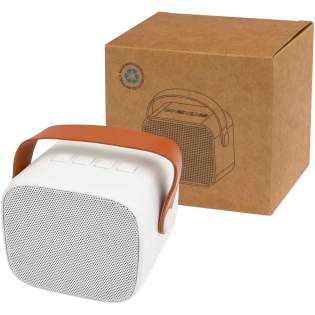 Le haut-parleur sans fil Diya, fabriqué à partir de plastique recyclé, est doté d’une sangle en PU pour une portabilité aisée. Il délivre un son puissant de 3 watts et prend en charge la lecture de fichiers MP3 via Micro SD. Profitez d’une connectivité sans faille avec une option d’entrée line-in et rechargez sans effort grâce au port de charge Type-C. La durée de lecture à volume maximal est d’environ 3 heures et le haut-parleur peut être entièrement rechargé de 0 à 100 % en 2 heures environ. Le haut-parleur sans fil Diya, fabriqué à partir de plastique recyclé, est doté d’une sangle en PU pour une portabilité aisée. Il délivre un son puissant de 3 watts et prend en charge la lecture de fichiers MP3 via Micro SD. Profitez d’une connectivité sans faille avec une option d’entrée line-in et rechargez sans effort grâce au port de charge Type-C. La durée de lecture à volume maximal est d’environ 3 heures et le haut-parleur peut être entièrement rechargé de 0 à 100 % en 2 heures environ.