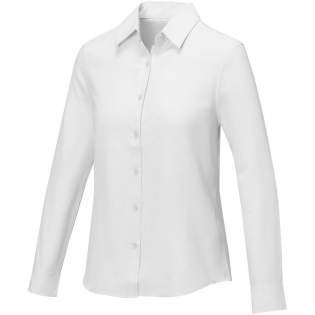 The Pollux long sleeve women's shirt – a versatile blend of style and practicality. Made from a durable CVC fabric blend of 55% cotton and 45% polyester, this shirt offers wrinkle resistance and combines durability with a lightweight, soft feel. The shirt is equipped with a chest pocket for added functionality. The center back box pleat showcases subtle yet refined detailing, and the interior custom branding options allow for a personalised touch. Furthermore, the tearaway-cutaway main label ensures tagless comfort, making this shirt a great addition to any wardrobe. This shirt is designed with a fitted shape for a feminine look.
