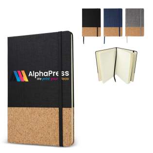 Ce carnet présente une couverture en PET et liège recyclés et 80 feuilles de papier lignées de 70 grammes certifiées FSC. Il est doté d'un élastique de fermeture et d'un ruban marque-page pour plus de commodité. Fabriqué avec du PET recyclé.... Ce carnet présente une couverture en PET et liège recyclés et 80 feuilles de papier lignées de 70 grammes certifiées FSC. Il est doté d'un élastique de fermeture et d'un ruban marque-page pour plus de commodité. Fabriqué avec du PET recyclé....