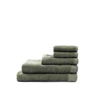 A towel with 68% cotton and 32% Tencel. Tencel is a natural fibre obtained from certified forests. The process is as energy and chemical efficient as is currently possible. This blend produces a cool, soft and durable fabric with a solid feel, and, on account of the Tencel blend, it has excellent absorbency. Produced in a colour scheme of earth tones in a variety of sizes.