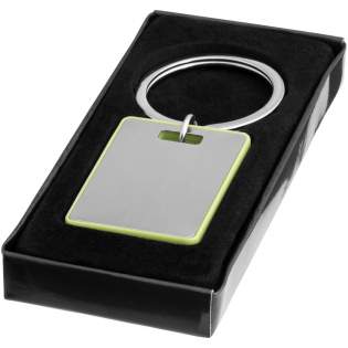 Classic rectangular key chain with coloured edge. Includes a black gift box.