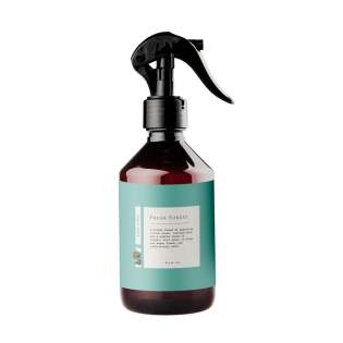 300 ml room spray, produced in the Netherlands. A sparkling blend of citrus, soft musk and a hint of forest: clean, fresh and yet surprisingly soft 300 ml room spray, produced in the Netherlands. A sparkling blend of citrus, soft musk and a hint of forest: clean, fresh and yet surprisingly soft