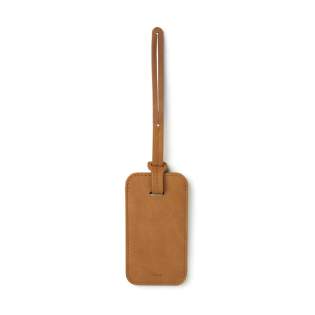 A luggage tag to mark your belongings, perfect for business trips and vacations. With its sleek design and convenient loop, it easily attaches to all types of luggage. The tag includes a discreet address label where you can fill in your name and contact details, making it easy to identify your luggage with both style and security. Certified by RCS (Recycled Claim Standard), RCS certification guarantees that the entire supply chain of recycled materials is certified. The total recycled content is based on the overall product weight. This product contains 30% RCS certified recycled polyester and 13% RCS certified recycled PU.
