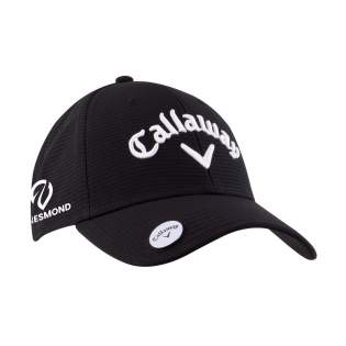 Medium profile cap made of polyester with velcro closure, including a magnetic ball marker on the peak. Callaway logo embroidered on the front and Odyssey logo on the back. Head circumference 58 cm