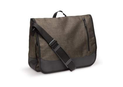 Spacious Toppoint design messenger bag in a classic tweed look polyester and fully lined. Store a laptop (up to 15”) in the padded pocket, use the small organizer and keep keys safe in the zipper pocket. With the rubber shoulder pad this bag is very comfortable, even when fully loaded.