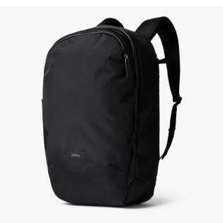 Un sac à dos de capacité supplémentaire conçu pour s'adapter aux grands trajets, aux voyages d'aventure et aux voyages d'affaires. Compartiment pour ordinateur portable 16" à accès rapide pour faciliter les contrôles à l'aéroport. Les poches à accès externe permettent de ranger de manière invisible un passeport, un portefeuille, une bouteille d'eau et bien plus encore. Poche avant avec clip pour clés . Poche pour lunettes de soleil à doublure douce. Bretelles rembourrées, panneau arrière profilé et sangle de poitrine pour un confort de transport. Sangles de compression internes pour aider à réduire l'encombrement et à maintenir les choses en place. Poche intérieure plaquée Apple AirTag.<br /><br />FitsLaptopTabletSizeInches: 16.0 Un sac à dos de capacité supplémentaire conçu pour s'adapter aux grands trajets, aux voyages d'aventure et aux voyages d'affaires. Compartiment pour ordinateur portable 16" à accès rapide pour faciliter les contrôles à l'aéroport. Les poches à accès externe permettent de ranger de manière invisible un passeport, un portefeuille, une bouteille d'eau et bien plus encore. Poche avant avec clip pour clés . Poche pour lunettes de soleil à doublure douce. Bretelles rembourrées, panneau arrière profilé et sangle de poitrine pour un confort de transport. Sangles de compression internes pour aider à réduire l'encombrement et à maintenir les choses en place. Poche intérieure plaquée Apple AirTag.<br /><br />FitsLaptopTabletSizeInches: 16.0