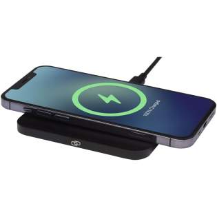 The Hybrid 15W premium wireless charging pad is an asset for any office desk. It can easily fit into a laptop bag pockets due to its ultra-slim design. Made of durable aluminum housing combined with an anti-slip TPU leather charging pad. With up to 15W wireless charging output, devices are fully powered quickly. Compatible with all Qi devices (iPhone 8 or above and Android devices that support wireless charging). Features built-in FOD (Foreign Object Detection) to identify unwanted objects and ensure a smooth charging process. Delivered in a premium kraft paper box with a colourful sticker. Type C charging cable is included.