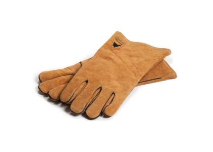 This solid leather Orrefors Hunting BBQ glove set protects you against burning your fingers or burning the hair on your forearms. The set comes in a stylish cardboard box. Orrefors Hunting products are solid and sturdy quality products that you can use anywhere and anytime.