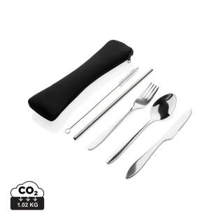 Re-usable stainless steel cutlery set that you can easily take wherever you go and perfect for when you bring your lunch to work. This set includes a fork, knife, spoon, straw and a brush so you can clean the straw. All items fit in the neoprene pouch with zipper and closure cord.