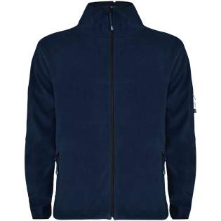 Alltagstaugliche Microfleece-Sweatjacke mit hohem Kragen, langen Ärmeln und kontrastfarbigem Rippstrick. Reißverschlusstasche in Kontrastfarbe auf dem linken Ärmel und Reißverschluss in Kontrastfarbe auf der Vorderseite. Nähte an den Seiten und im Brustbereich. Ellenbogenpolster aus dem gleichen Stoff. Alltagstaugliche Microfleece-Sweatjacke mit hohem Kragen, langen Ärmeln und kontrastfarbigem Rippstrick. Reißverschlusstasche in Kontrastfarbe auf dem linken Ärmel und Reißverschluss in Kontrastfarbe auf der Vorderseite. Nähte an den Seiten und im Brustbereich. Ellenbogenpolster aus dem gleichen Stoff.