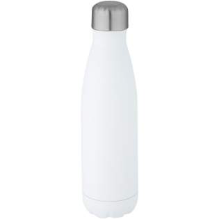 Vakuumisolierte Edelstahlflasche mit kultigem Design. Der isolierte 18/8 Edelstahl hält Getränke über mehrere Stunden heiß oder kalt. Geprüft und zugelassen nach deutschem Lebensmittelsicherheitsgesetz (LFGB) und auf Phthalatgehalt gemäß REACH Verordnung getestet. Mit einem Sockel, der in die meisten Getränkehalter passt, ist diese schlanke Wasserflasche ein perfekter Werbeartikel. Das Fassungsvermögen beträgt 500 ml. Verpackt in einer Geschenkbox aus Recyclingkarton.