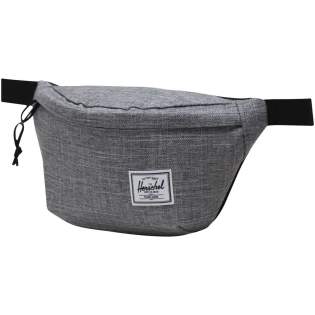 Der Herschel Classic™ Hüfttasche ist aus EcoSystem™ 600D Stoff gefertigt, das zu 100% aus recycelten Wasserflaschen besteht. Sie ist mit einem Reißverschluss versehen und die glatten, verstellbaren Gurtbänder sorgen für eine komfortable Reise mit freien Händen. Der Herschel Classic™ Hüfttasche ist aus EcoSystem™ 600D Stoff gefertigt, das zu 100% aus recycelten Wasserflaschen besteht. Sie ist mit einem Reißverschluss versehen und die glatten, verstellbaren Gurtbänder sorgen für eine komfortable Reise mit freien Händen.