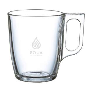 Tijdloos, hittebestendig glas met royaal oor, perfect voor thee of koffie. Gemaakt van hoogwaardig, gehard glas en ontworpen voor dagelijks gebruik. Het glas is geschikt voor magnetron en vaatwasserbestendig. Inhoud 250 ml. Made in Europe. Tijdloos, hittebestendig glas met royaal oor, perfect voor thee of koffie. Gemaakt van hoogwaardig, gehard glas en ontworpen voor dagelijks gebruik. Het glas is geschikt voor magnetron en vaatwasserbestendig. Inhoud 250 ml. Made in Europe.