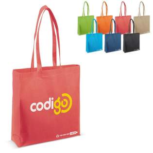 Quatre bouteilles en PET post-consommation recyclées ont été utilisées pour fabriquer ce sac. Réduisez les déchets en plastique grâce à ce sac durable. Quatre bouteilles en PET post-consommation recyclées ont été utilisées pour fabriquer ce sac. Réduisez les déchets en plastique grâce à ce sac durable.