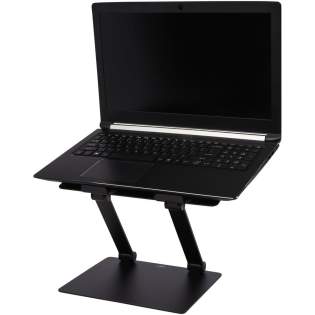 Mit dem Rise Pro Laptopständer aus hochwertigem Aluminium können Sie den Laptop in verschiedenen Winkeln neigen und auch anheben/absenken, um ihn an alle Bedürfnisse anzupassen. Ergonomisches Design für eine gesunde Körperhaltung und zur Minimierung von Nackenermüdung oder Wirbelsäulenproblemen. Die hohe Verarbeitungsqualität macht ihn stabil und robust, bis zu 5 kg belastbar. Die Silikonpads auf dem Laptophalter sind robust und rutschfest und schützen den Laptop vor Kratzern und vor dem Abrutschen. Die Silikonpolster an der Unterseite der Halterung sorgen dafür, dass der Ständer auch beim Tippen stabil steht. Die Halterung verfügt über große Belüftungsöffnungen, damit der Laptop bei der Verwendung lüften kann. Kann zur einfachen Aufbewahrung flach zusammengefaltet werden. Geliefert in einer hochwertigen Tekio Kraftpapierbox mit buntem Aufkleber. Mit dem Rise Pro Laptopständer aus hochwertigem Aluminium können Sie den Laptop in verschiedenen Winkeln neigen und auch anheben/absenken, um ihn an alle Bedürfnisse anzupassen. Ergonomisches Design für eine gesunde Körperhaltung und zur Minimierung von Nackenermüdung oder Wirbelsäulenproblemen. Die hohe Verarbeitungsqualität macht ihn stabil und robust, bis zu 5 kg belastbar. Die Silikonpads auf dem Laptophalter sind robust und rutschfest und schützen den Laptop vor Kratzern und vor dem Abrutschen. Die Silikonpolster an der Unterseite der Halterung sorgen dafür, dass der Ständer auch beim Tippen stabil steht. Die Halterung verfügt über große Belüftungsöffnungen, damit der Laptop bei der Verwendung lüften kann. Kann zur einfachen Aufbewahrung flach zusammengefaltet werden. Geliefert in einer hochwertigen Tekio Kraftpapierbox mit buntem Aufkleber.