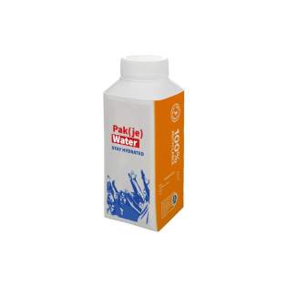 330 ml natuurlijk bronwater in een FSC gecertificeerde kartonnen fles met 100% plantaardige dop. Deze verpakking bestaat totaal voor 89% uit plantaardig materiaal. Kleur oranje 330 ml natuurlijk bronwater in een FSC gecertificeerde kartonnen fles met 100% plantaardige dop. Deze verpakking bestaat totaal voor 89% uit plantaardig materiaal. Kleur oranje