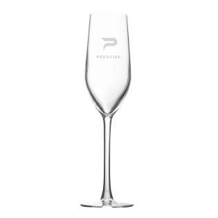 Elegante champagne flûte op hoge voet. Van helder glas met zeer dunne rand van 1,1 mm. Inhoud 160 ml.